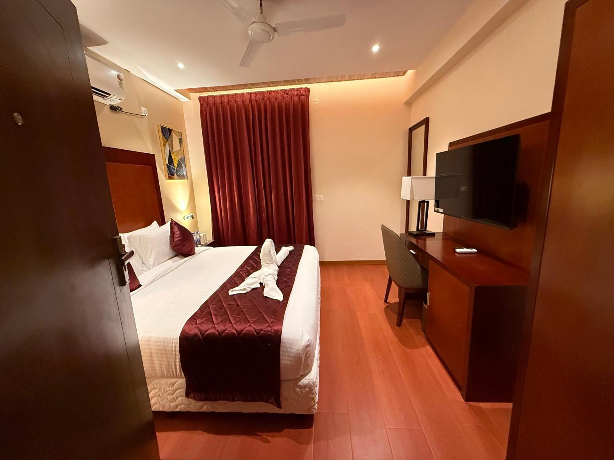 Park Avenue Hotel & Apartments Trichy Tiruchirappalli 외부 사진